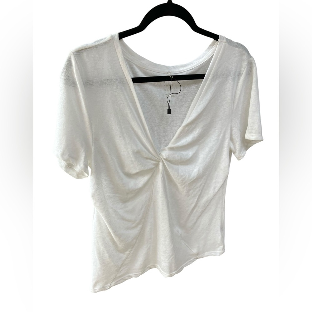 A New Day White V-Neck Short Sleeve Blouse Size Medium